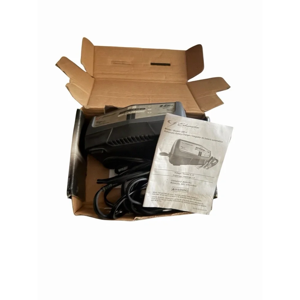 SCHUMACHER AUTOMATC 1.5 AMP BATTERY CHARGER MAINTAINER 6 & 12 VOLT # # XM1-5